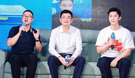 ����Ҿ�Ӫ���±����77����֮��Я��ϲ���ſ���Բ��ֱ��