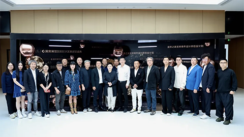 �����֮�����������˾� ���ѱ���װ��ƴ���Բ���չ٣�